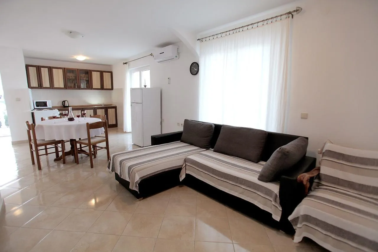 Apartments Iva Τρογκίρ Κροατία